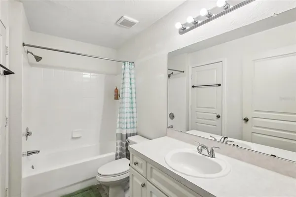 $2,000 | 17104 Carrington Park Drive, Unit 514, Tampa, FL 33647