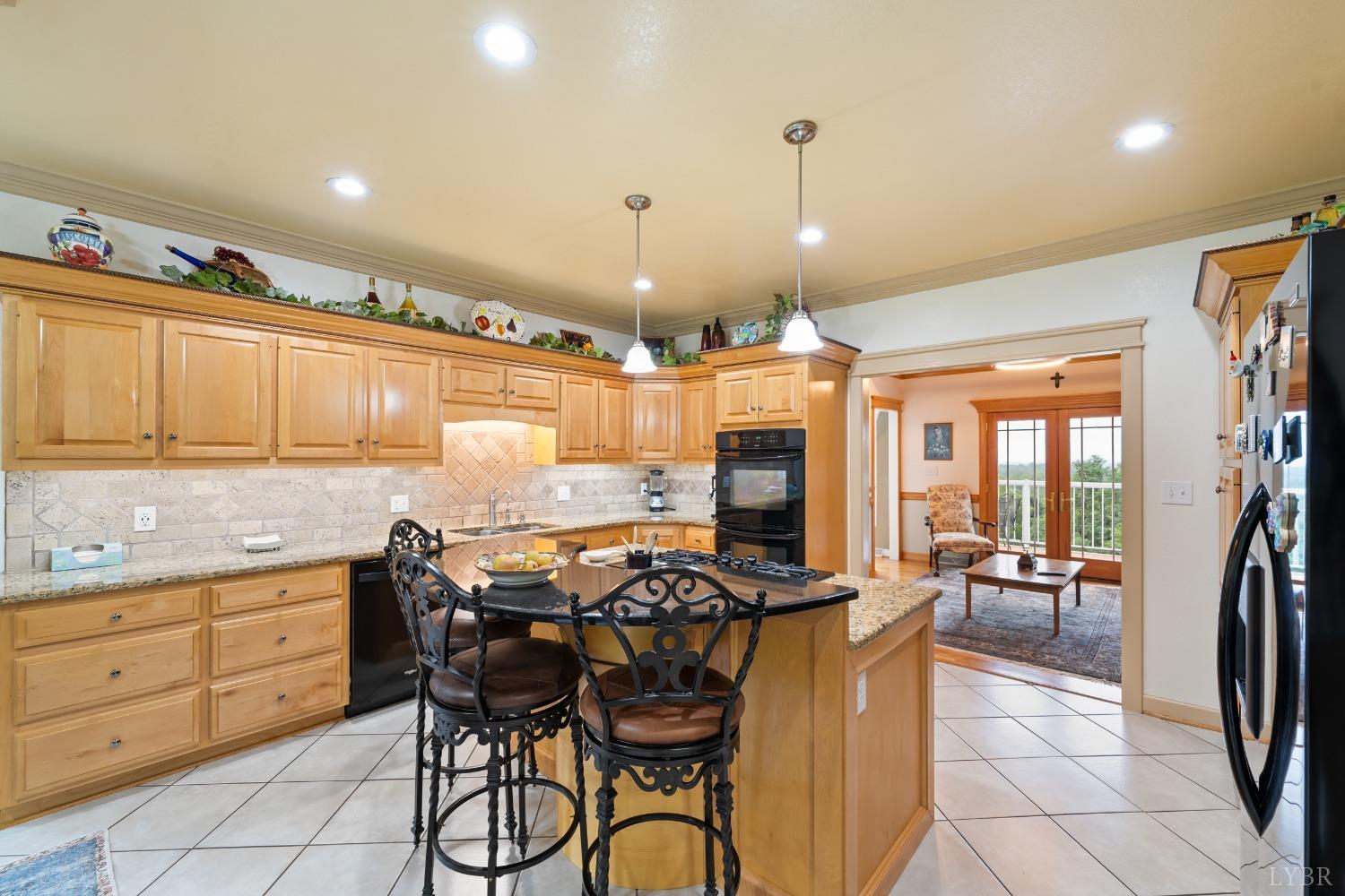 1136 Heavens View Drive Goode, VA 24556 - Photo 12 of 60