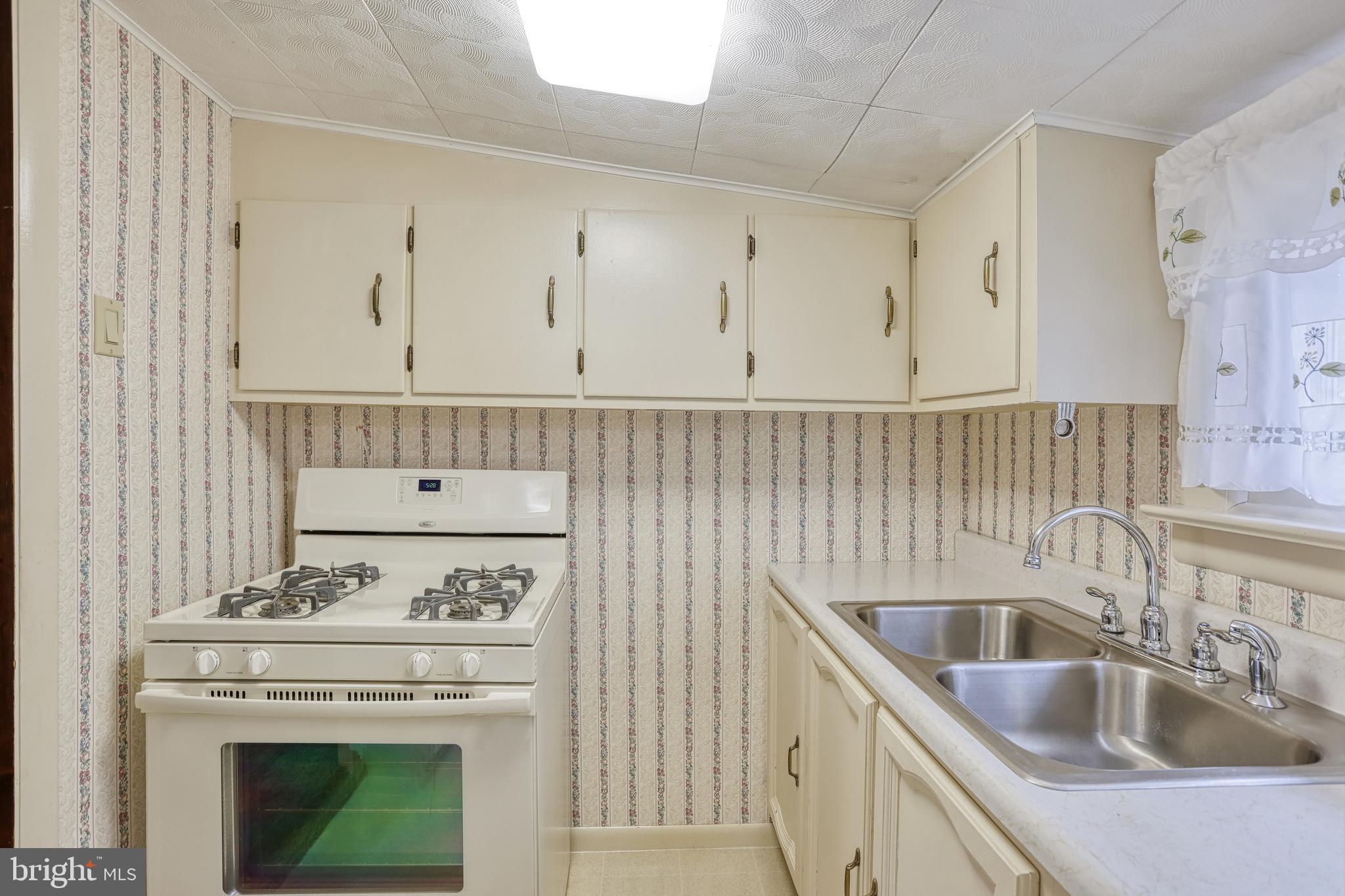 2149 Manor Road York, PA 17408 - Photo 23 of 38
