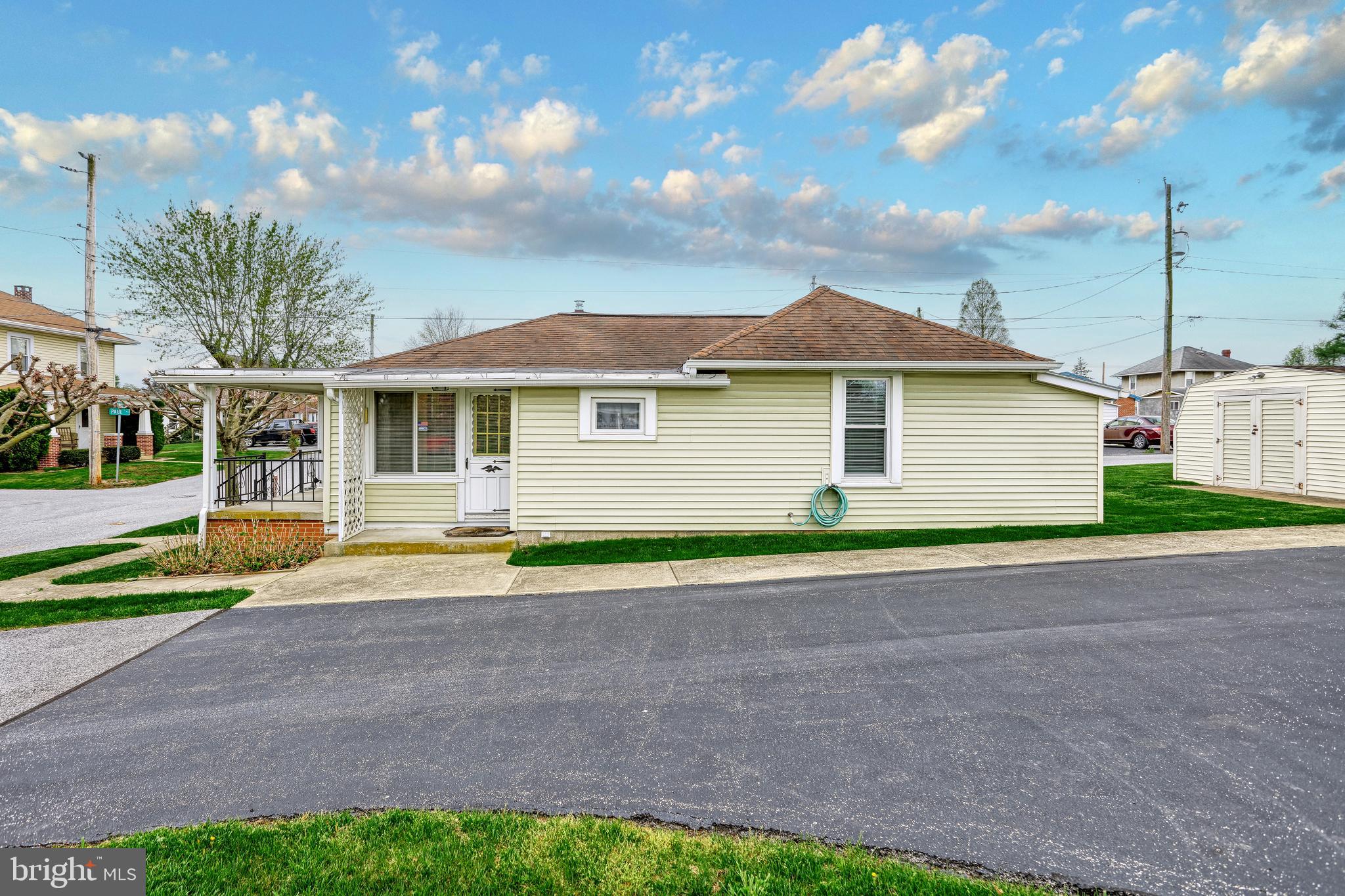 2149 Manor Road York, PA 17408 - Photo 8 of 38