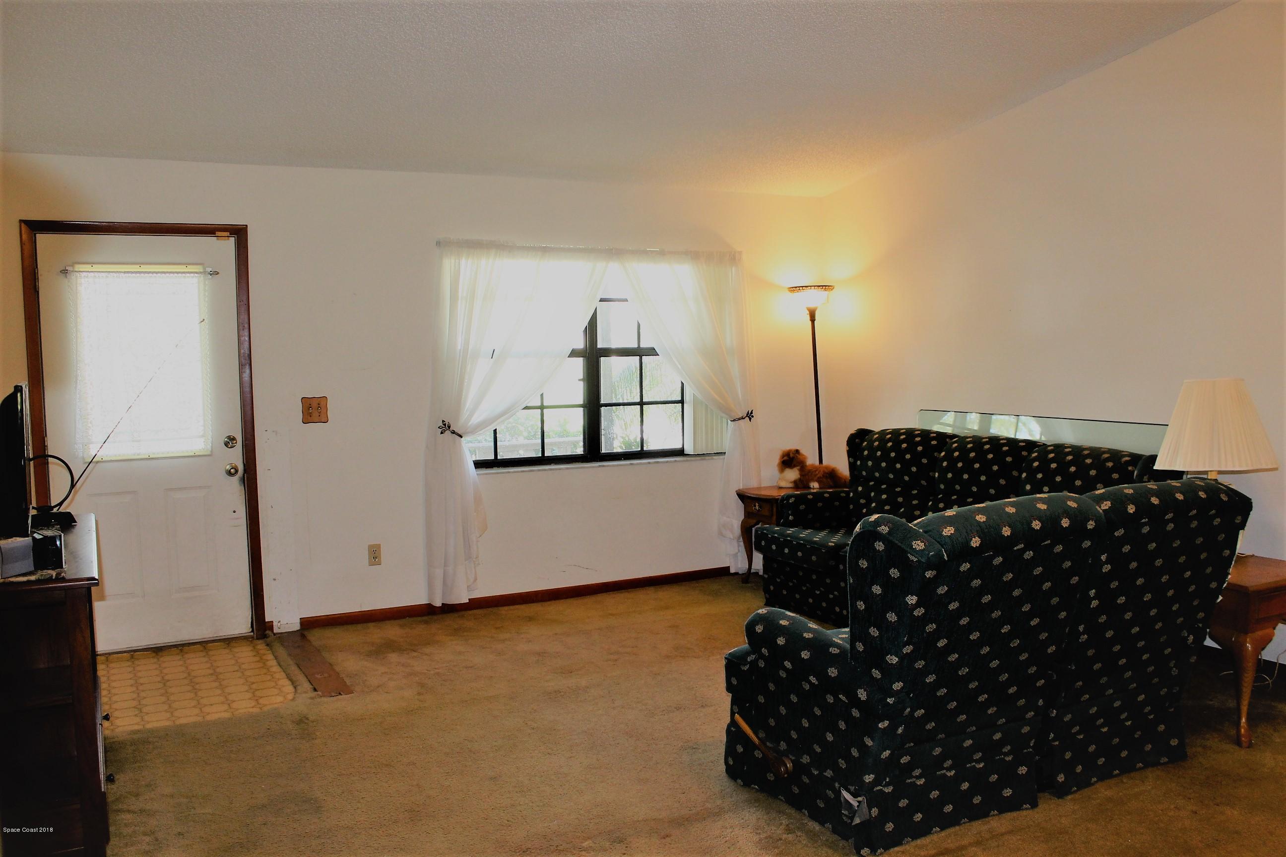 6845 Cairo Road Cocoa, FL 32927 - Photo 19 of 29 Large Living Room