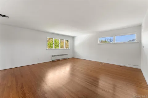 $1,397,500 | 7 Parkway East, Yonkers, NY 10701