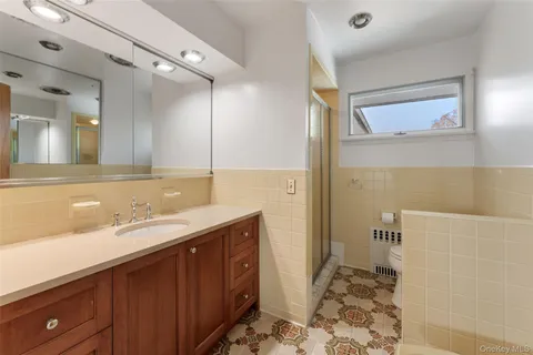 $1,397,500 | 7 Parkway East, Yonkers, NY 10701