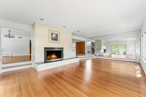 $1,397,500 | 7 Parkway East, Yonkers, NY 10701
