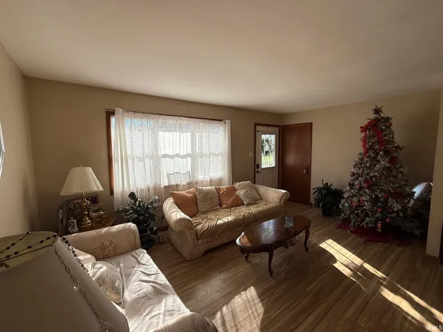 $224,900 | 338 North Bill Street, Francesville, IN 47946