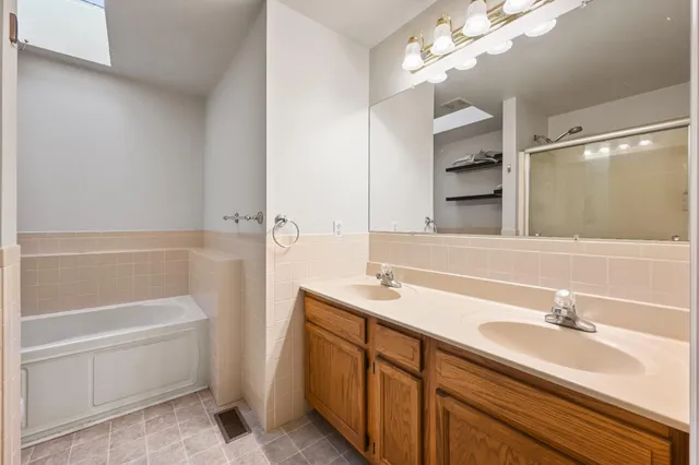 $329,000 | 4727 Tall Oak Drive, Aurora, IN 47001