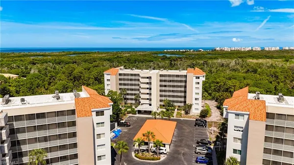 $2,250 | 15171 Cedarwood Lane, Unit 3604, Naples, FL 34110