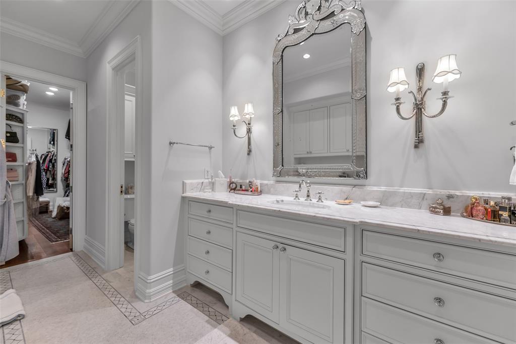 8511 Edgemere Road, Unit 201 Dallas, TX 75225 - Photo 27 of 40