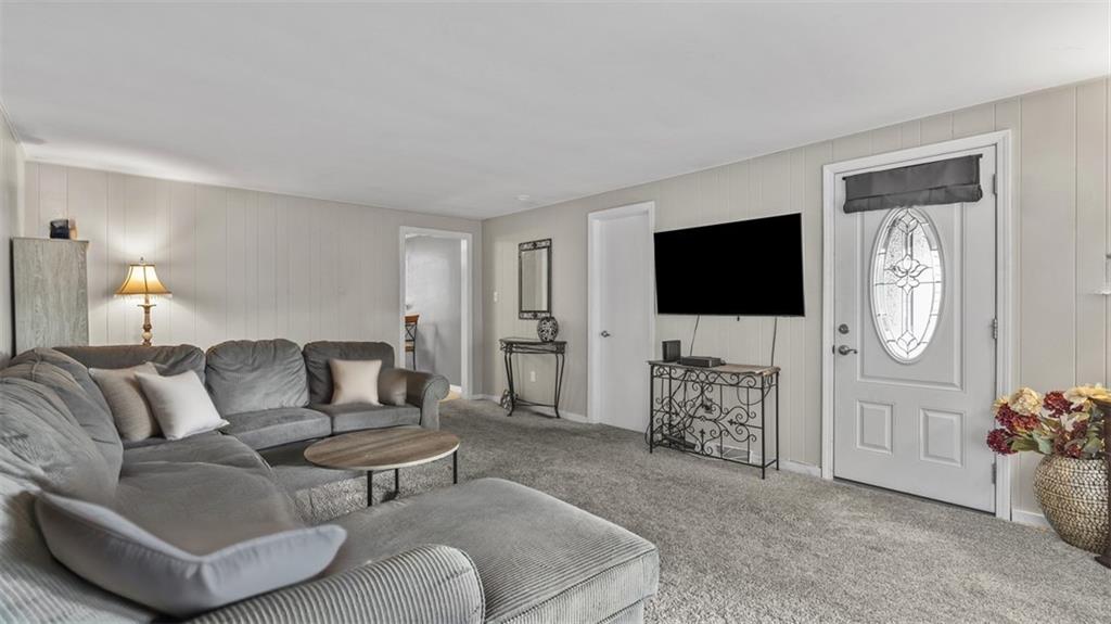 341 East McMurray Road Canonsburg, PA 15317 - Photo 5 of 33