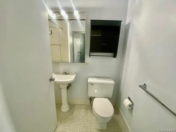 $3,000 | 1 Landmark Square, Unit 628, Port Chester, NY 10573