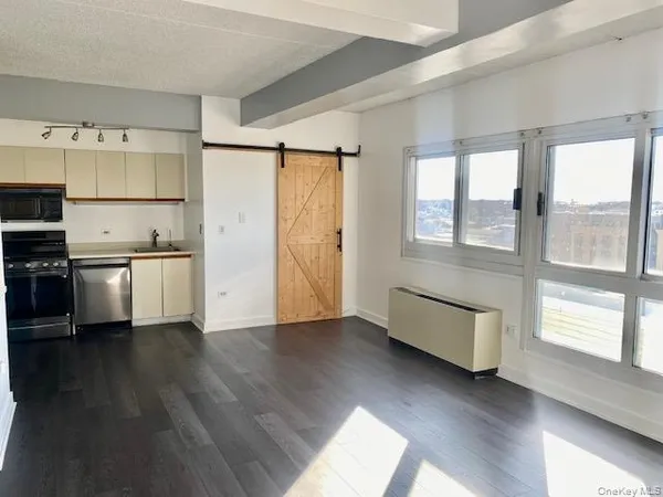 $3,000 | 1 Landmark Square, Unit 628, Port Chester, NY 10573