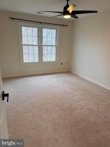 a view of an entryway with a livingroom