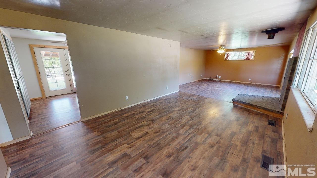 11630 Overland Road Reno, NV 89506 - Photo 7 of 38 Photo 7