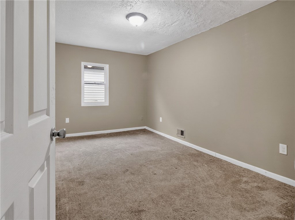 791 West Broad Street Rochester, NY 14608 - Photo 15 of 31