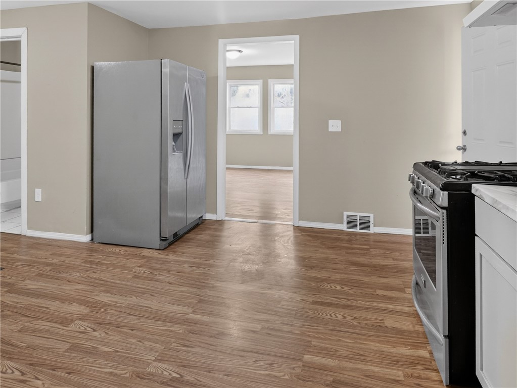 791 West Broad Street Rochester, NY 14608 - Photo 21 of 31