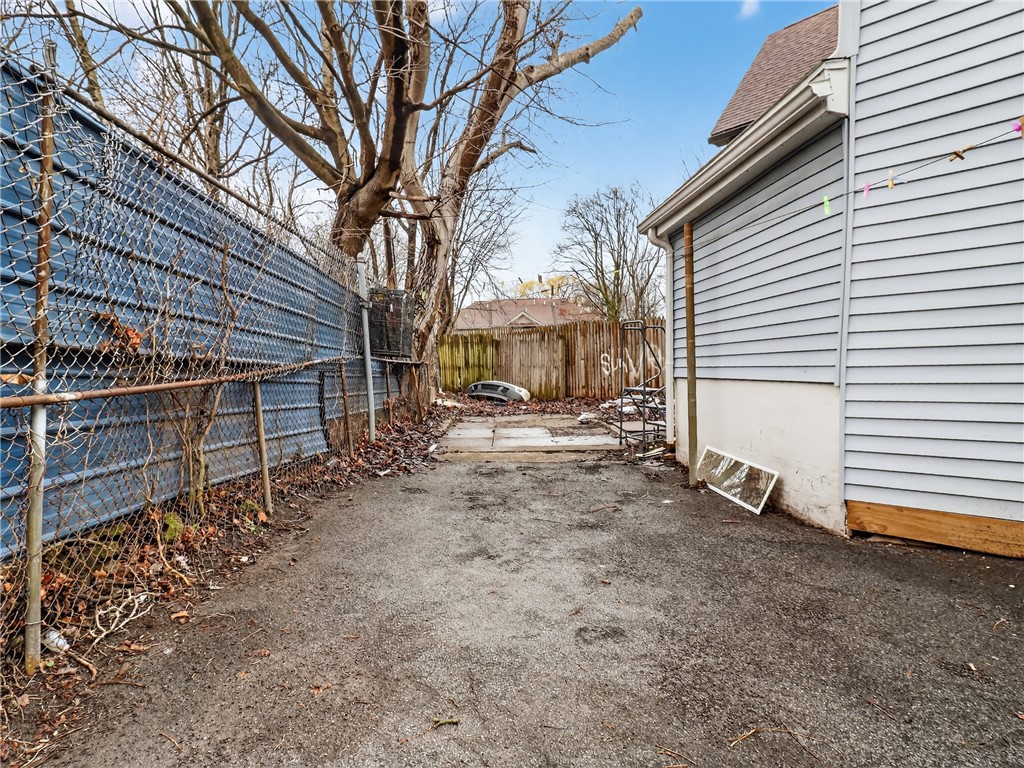 791 West Broad Street Rochester, NY 14608 - Photo 26 of 31