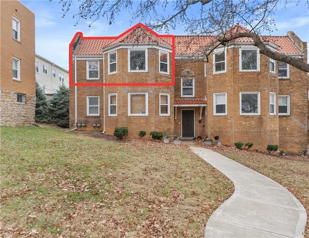 $200,000 | 4942 Walnut Street, Unit 2 SOUTH, Kansas City, MO 64112