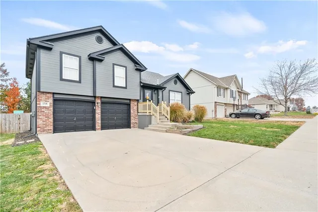 $335,000 | 1716 Northwest Nicholas Drive, Grain Valley, MO 64029