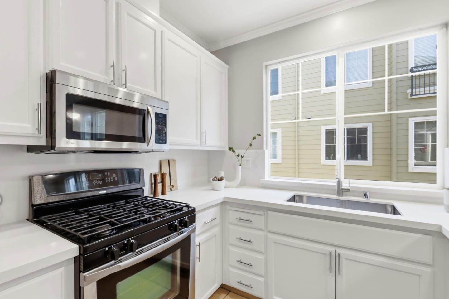 483 Tea Tree Terrace Sunnyvale, CA 94086 - Photo 9 of 29