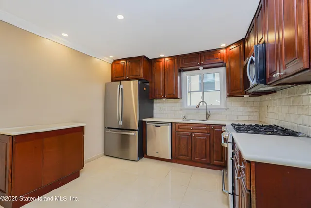 $629,900 | 17 Parkview Loop | Bulls Head