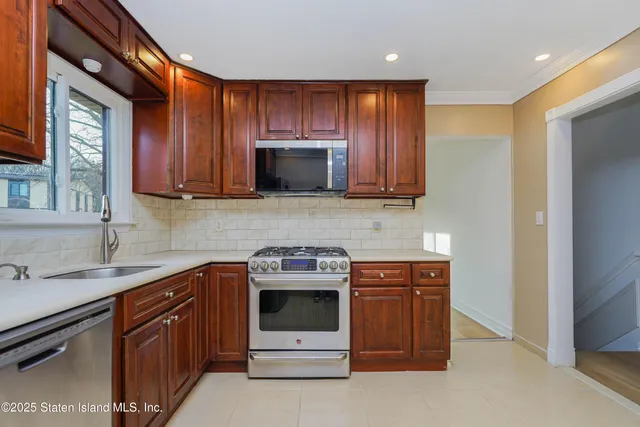 $629,900 | 17 Parkview Loop | Bulls Head