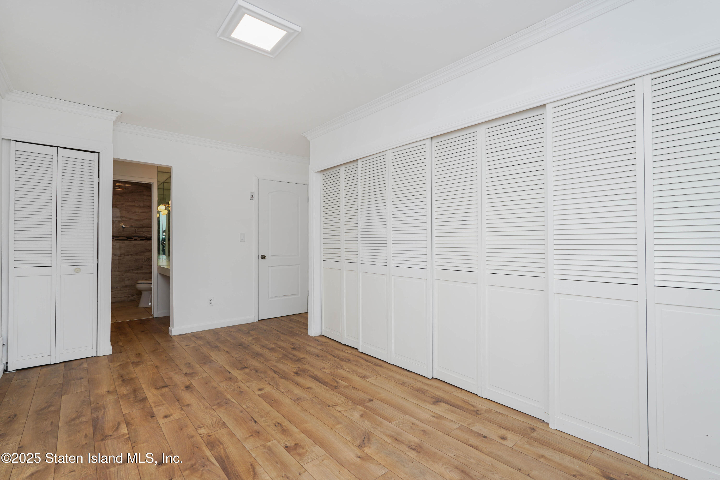 17 Parkview Loop Staten Island, NY 10314 - Photo 31 of 32 Photo Feb 19 2025, 8 16 00 PM