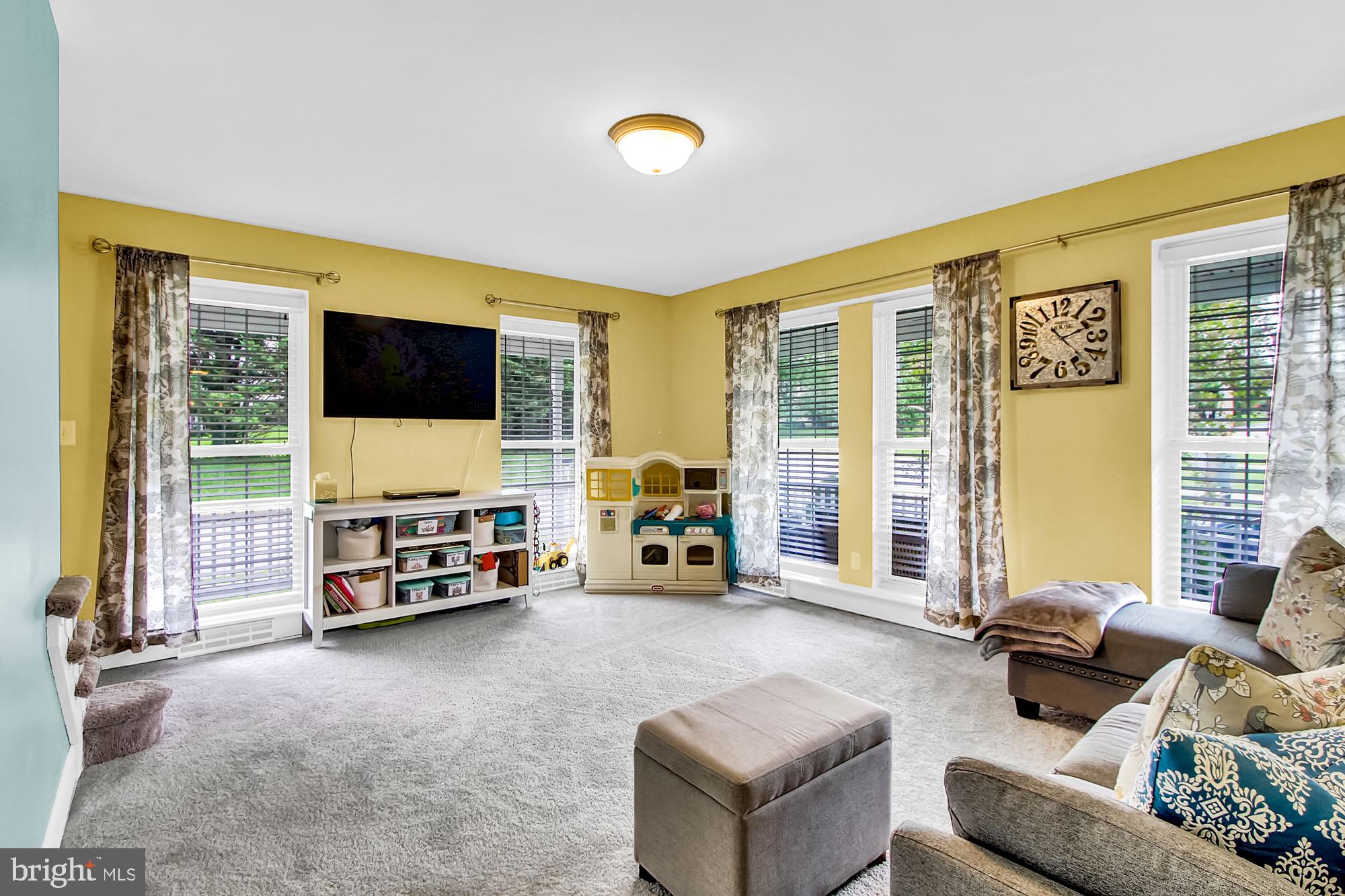 87 Hollow Road Stewartstown, PA 17363 - Photo 11 of 43 Gallery Image 11