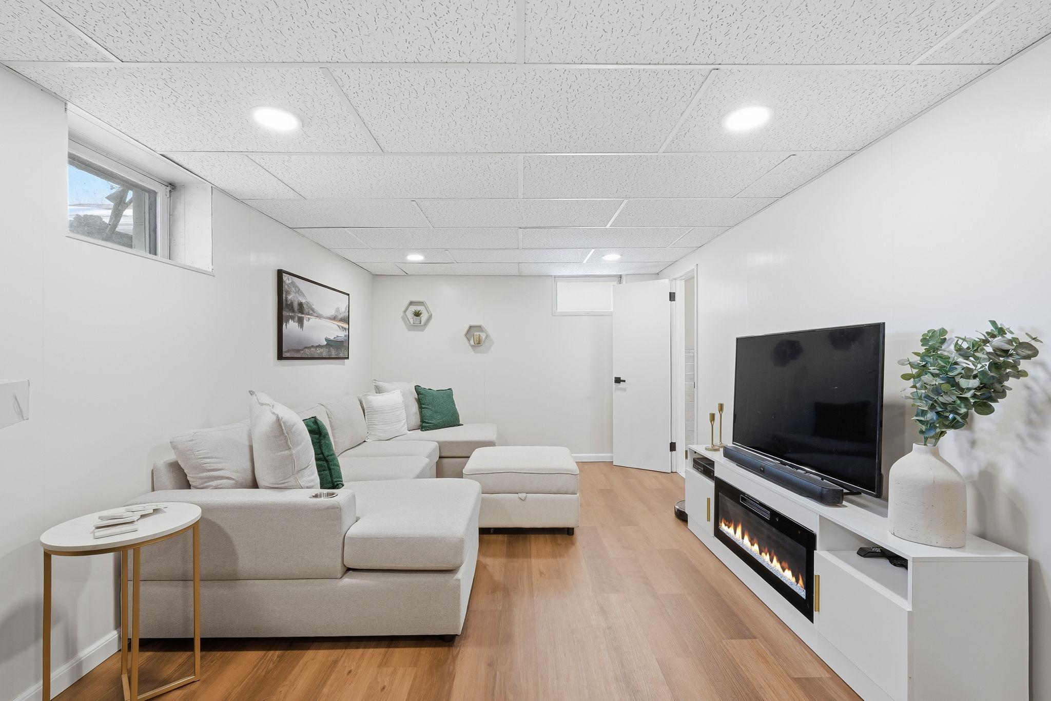 5741 Perry Avenue North Crystal, MN 55429 - Photo 24 of 42