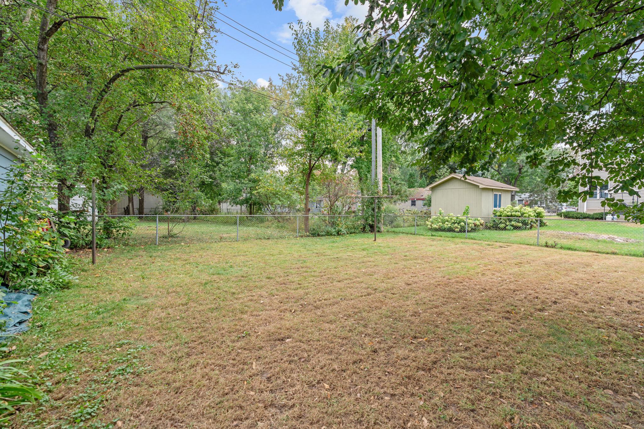 5741 Perry Avenue North Crystal, MN 55429 - Photo 40 of 42