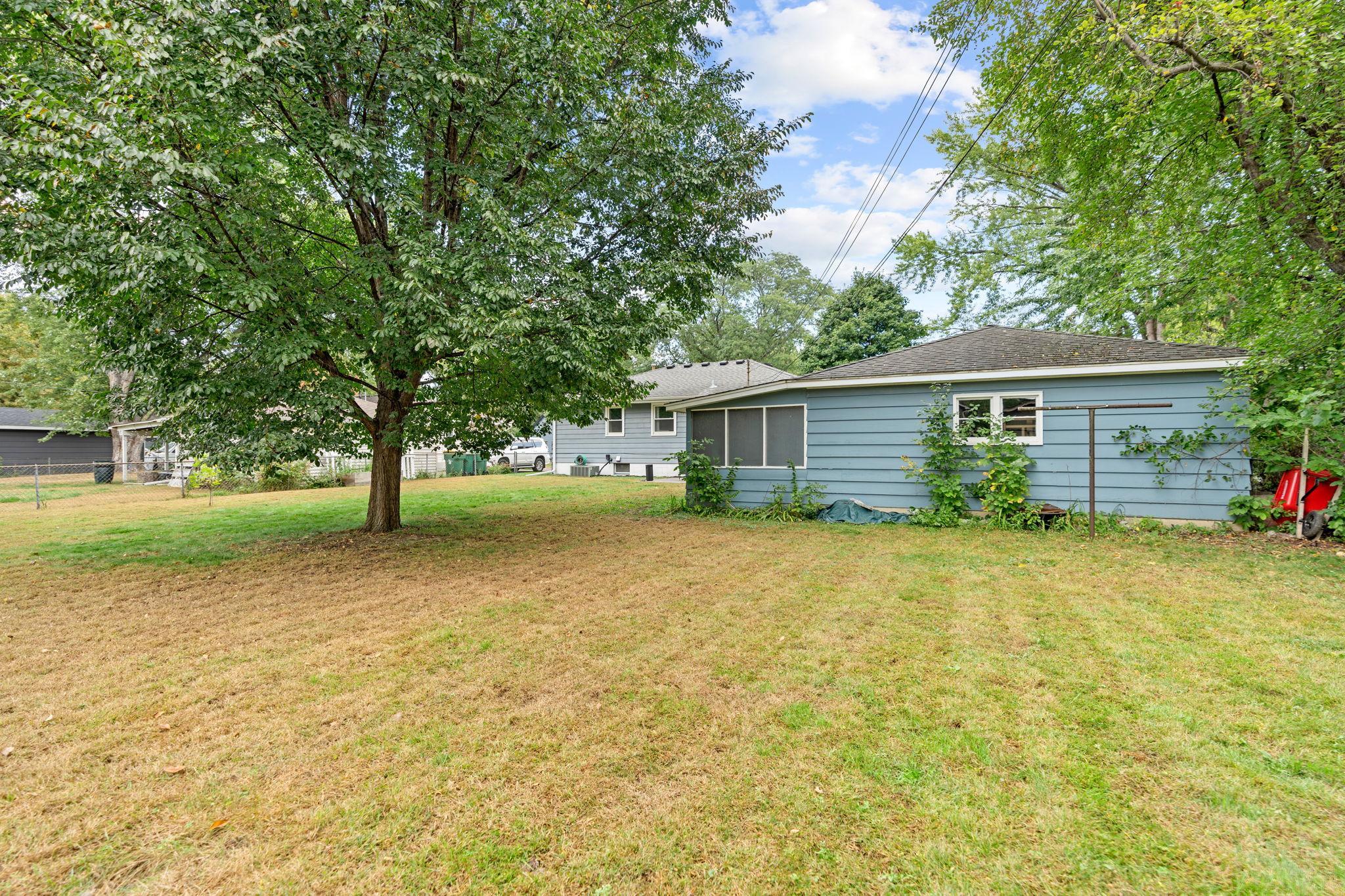 5741 Perry Avenue North Crystal, MN 55429 - Photo 41 of 42