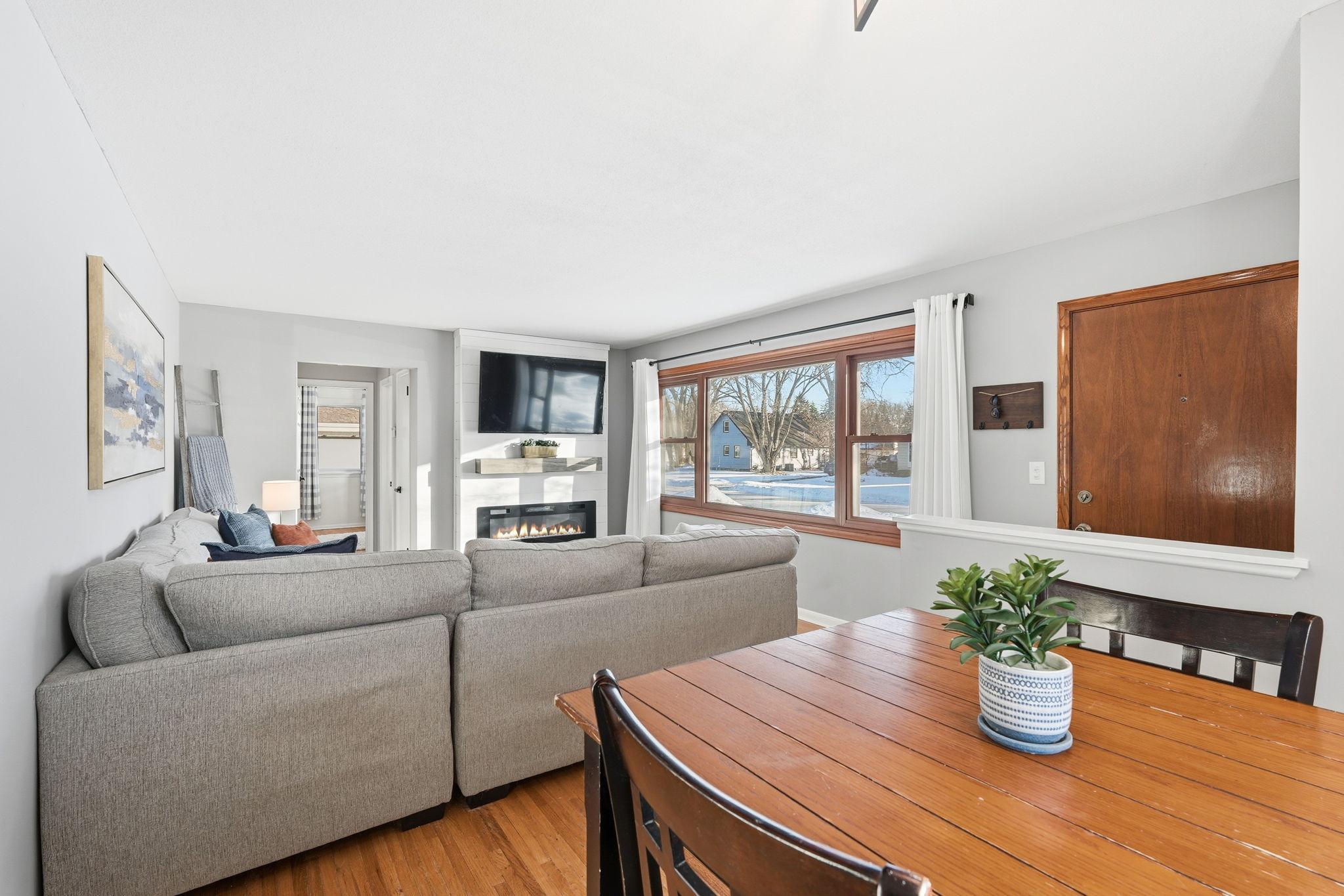 5741 Perry Avenue North Crystal, MN 55429 - Photo 8 of 42