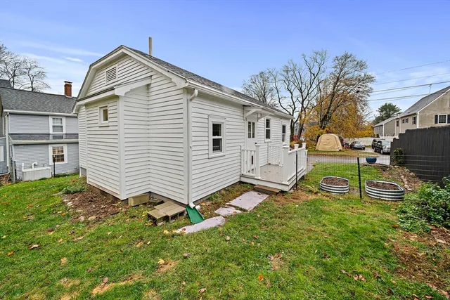 $449,900 | 21 Green Street, Merrimac, MA 01860