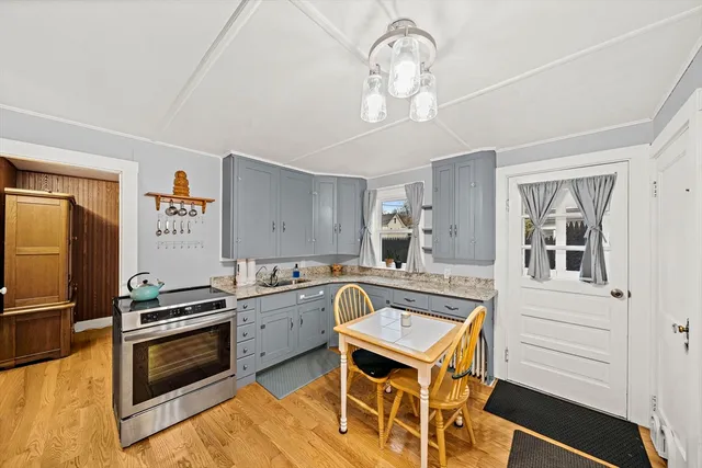 $449,900 | 21 Green Street, Merrimac, MA 01860