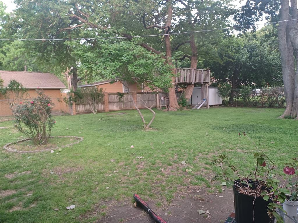 415 Magnolia Street Denton, TX 76201 - Photo 21 of 23 an outdoor space with garden view