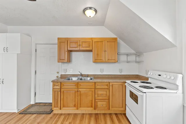 $455,000 | 902 West Mansfield Avenue, Spokane, WA 99205