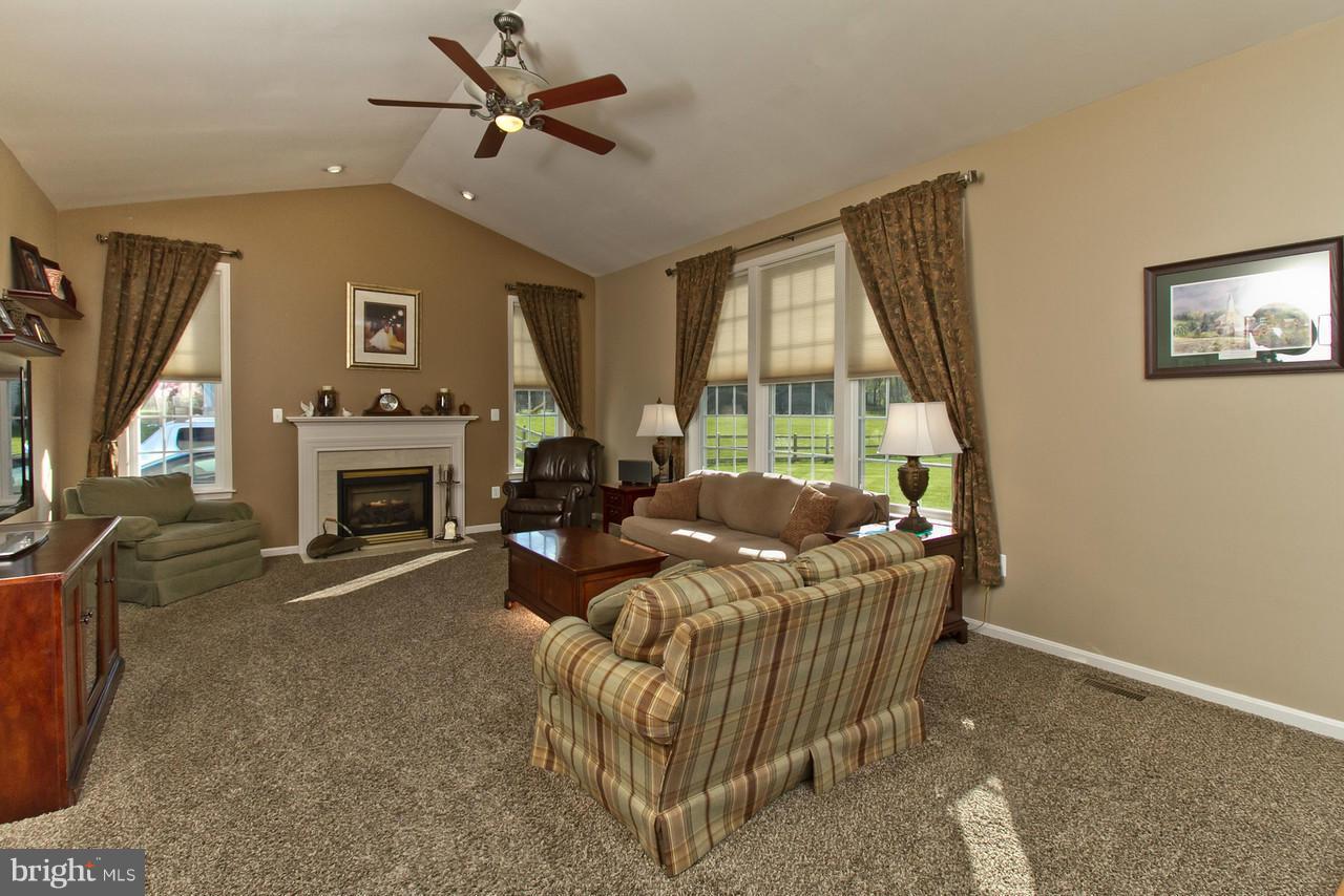 6532 Ford Road Frederick, MD 21702 - Photo 15 of 30 Family Room has cathedral ceilings