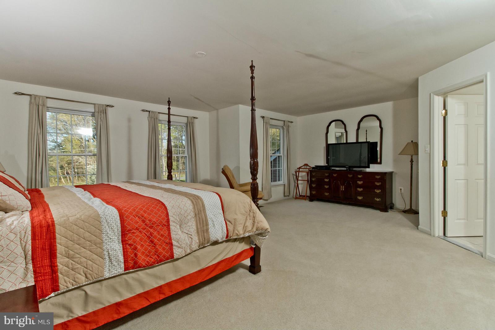 6532 Ford Road Frederick, MD 21702 - Photo 17 of 30 Master bedroom suite is fabulous