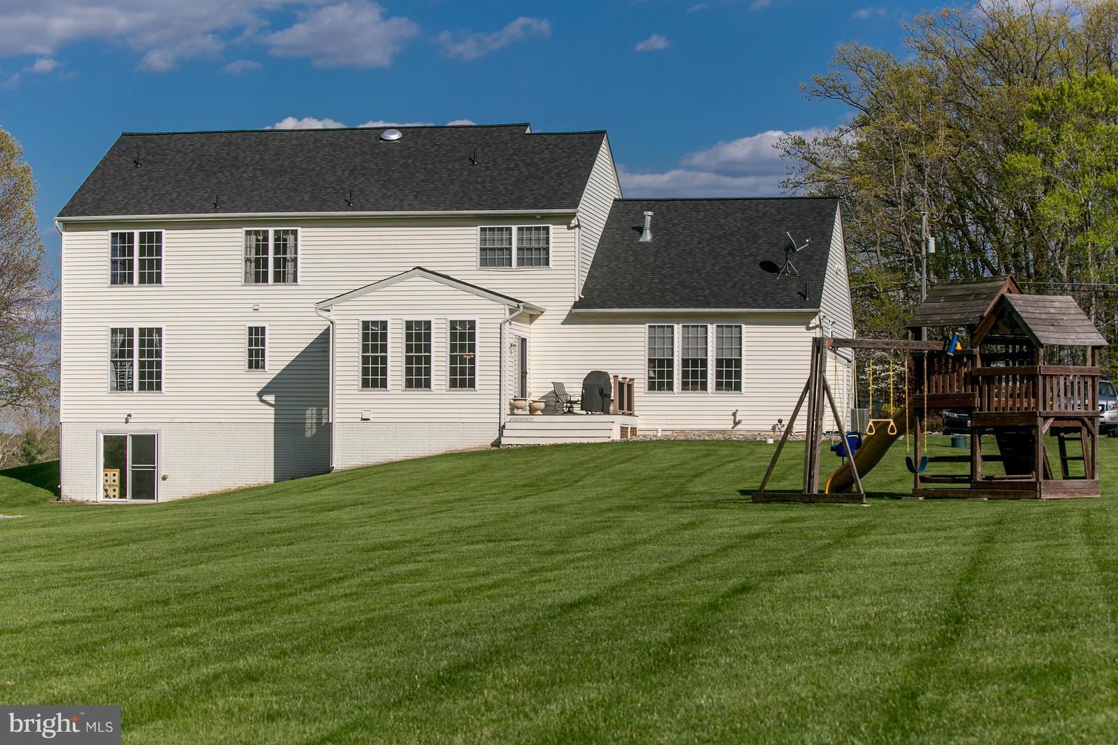 6532 Ford Road Frederick, MD 21702 - Photo 3 of 30 Exterior (Rear)