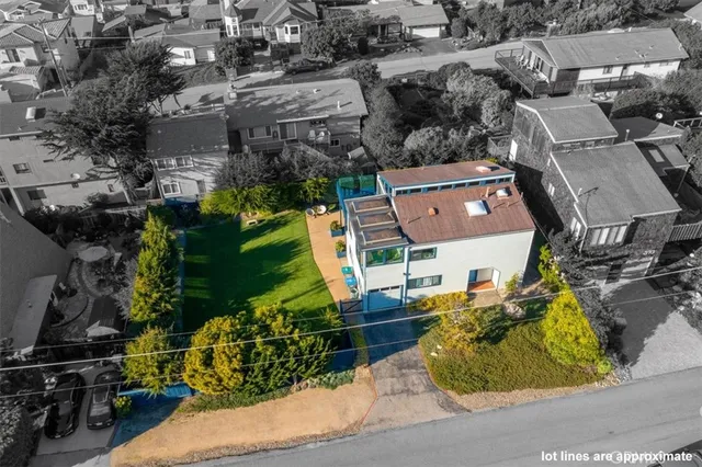 $1,600,000 | 365 Bristol Street, Cambria, CA 93428