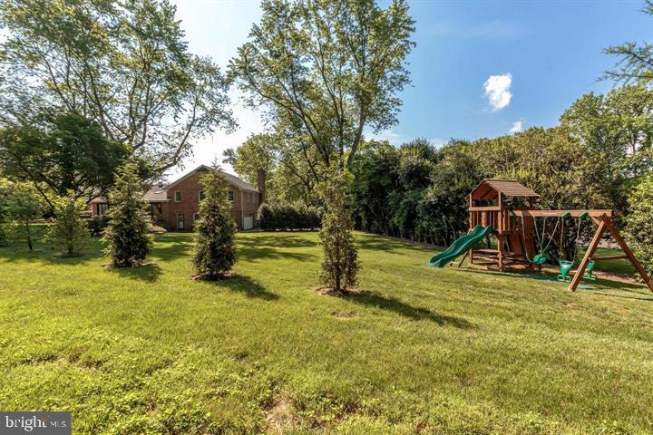 1214 Vinita Lane McLean, VA 22102 - Photo 18 of 20