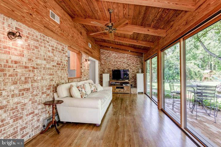 1214 Vinita Lane McLean, VA 22102 - Photo 9 of 20