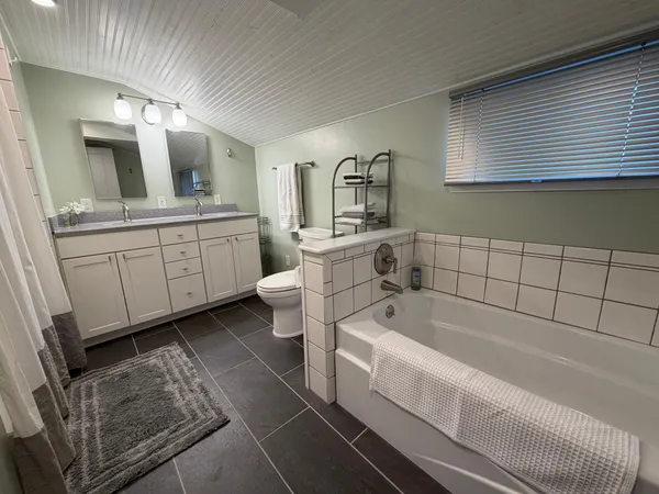 $234,900 | 401 Center Street East, Roseau, MN 56751