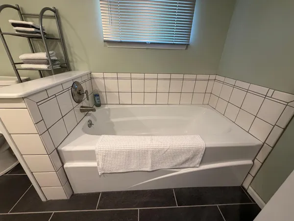 $234,900 | 401 Center Street East, Roseau, MN 56751