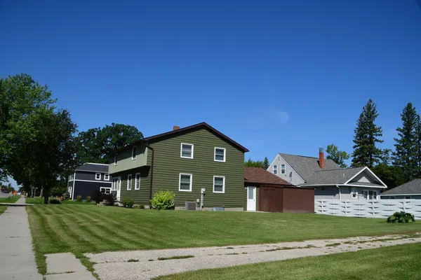 $234,900 | 401 Center Street East, Roseau, MN 56751