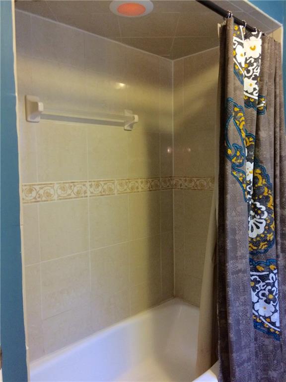 181 Seegar Road Upper St. Clair, PA 15241 - Photo 15 of 25 Master Bath