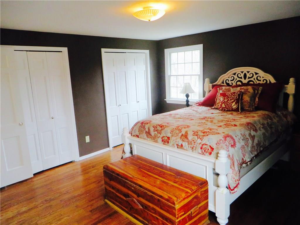 181 Seegar Road Upper St. Clair, PA 15241 - Photo 20 of 25 Bedroom 4