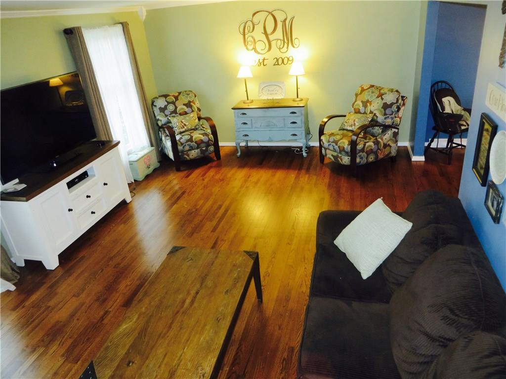 181 Seegar Road Upper St. Clair, PA 15241 - Photo 6 of 25 Gallery Image 6