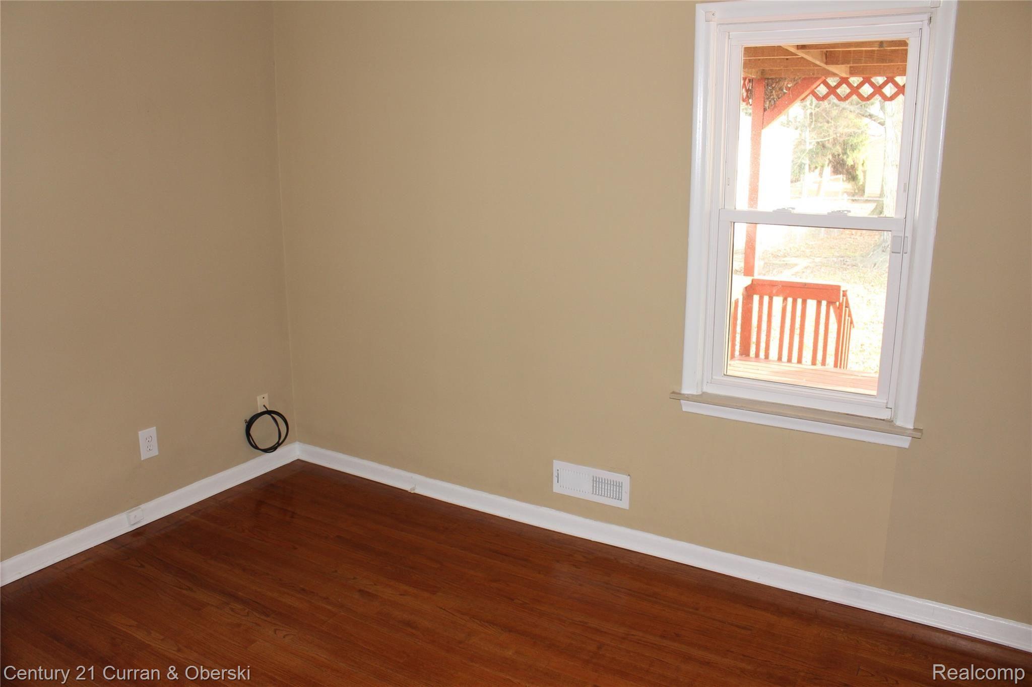 161 Shadowlawn Street Inkster, MI 48141 - Photo 6 of 15 IMG_0141.JPG