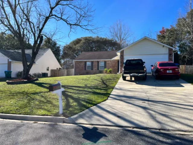 $2,000 | 103 Trenton Avenue, Crestview, FL 32539