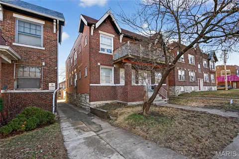 $425,000 | 4978 Chippewa Street, St. Louis, MO 63109